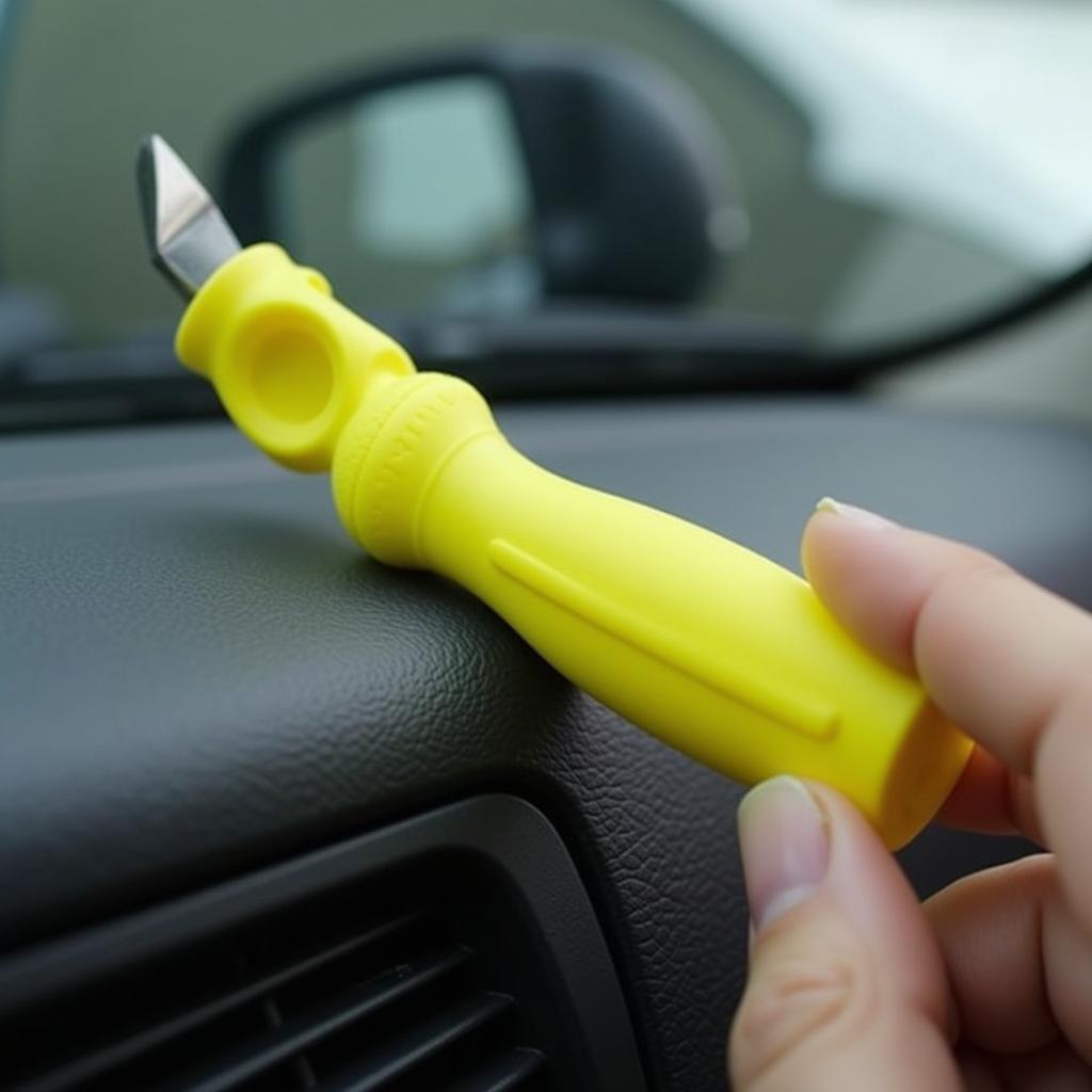 Car Window Breaker Emergency Tool